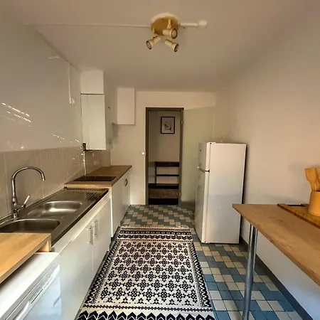 Apartman Les Fleurs De La Cite - T3 Parking Prive Et Terrasse Jardin Prive