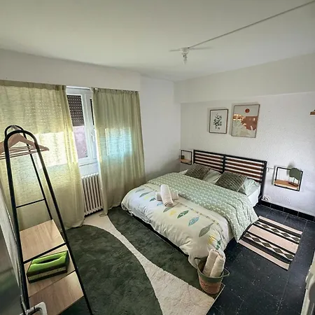 Apartman Les Fleurs De La Cite - T3 Parking Prive Et Terrasse Jardin Prive *