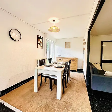 Les Fleurs De La Cite - T3 Parking Prive Et Terrasse Jardin Prive