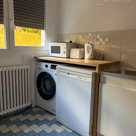 Les Fleurs De La Cite - T3 Parking Prive Et Terrasse Jardin Prive Apartman *